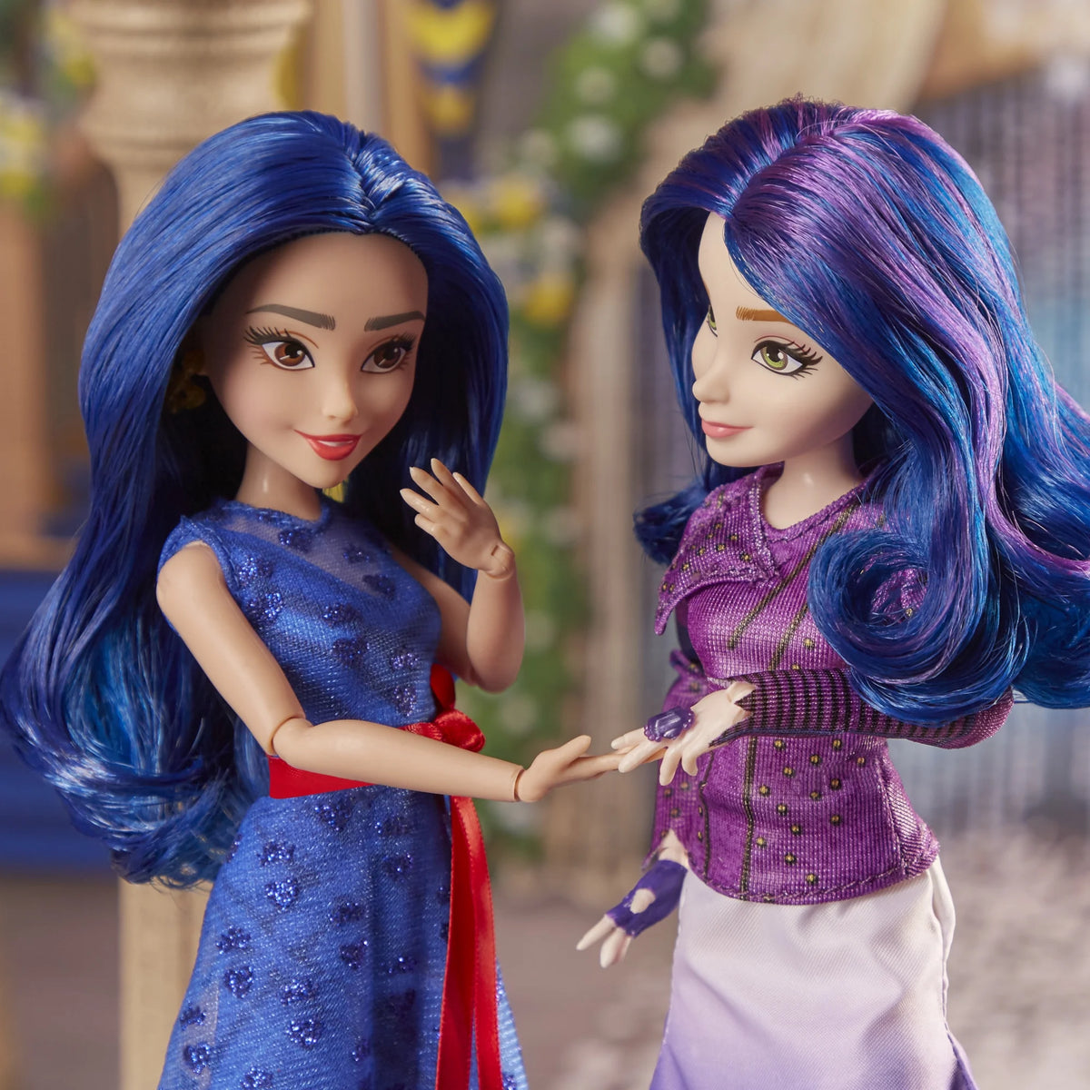 Evie Fashion Doll with Accessories Q936
