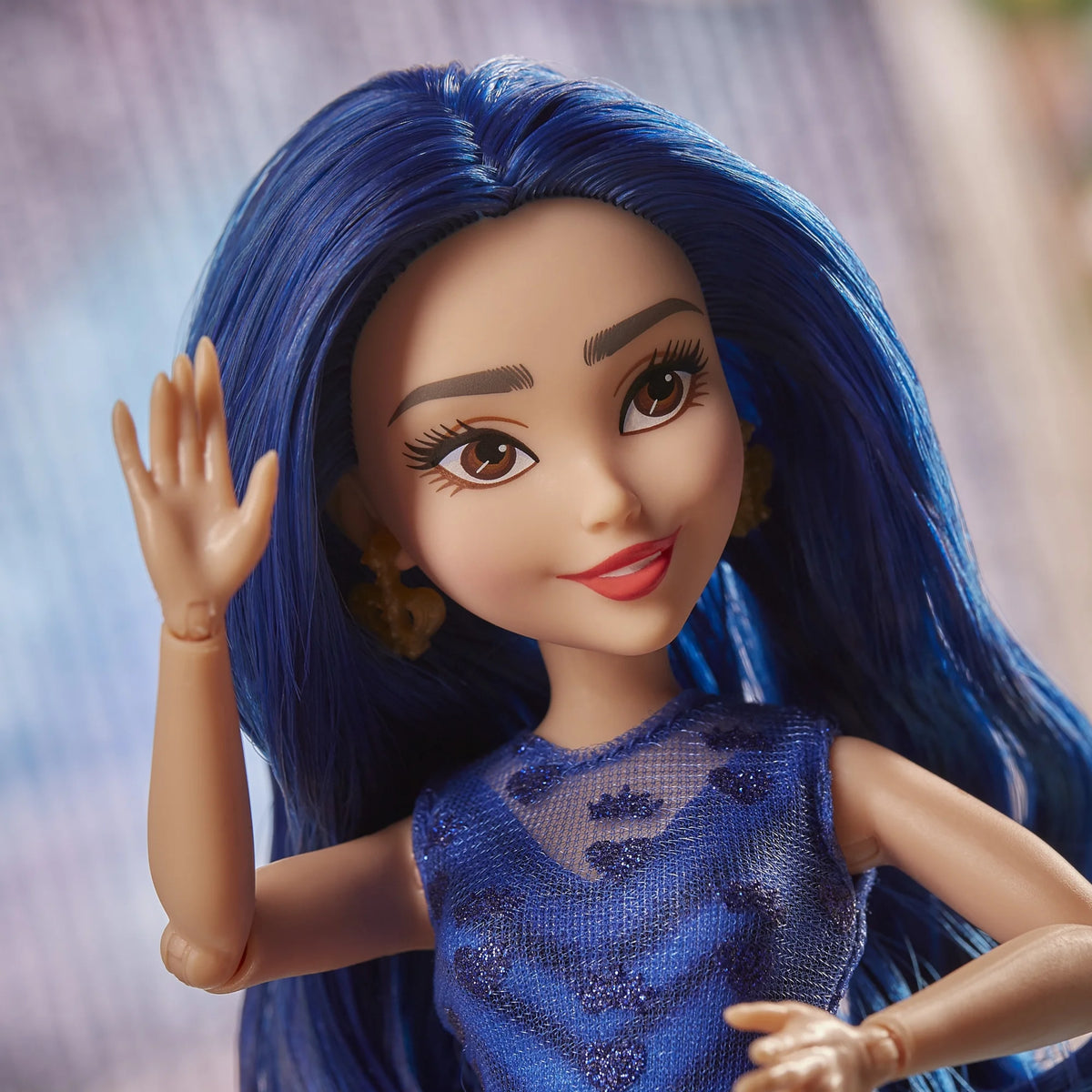 Evie Fashion Doll with Accessories Q936