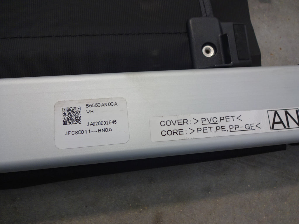 Black Retractable Cargo Cover K1777