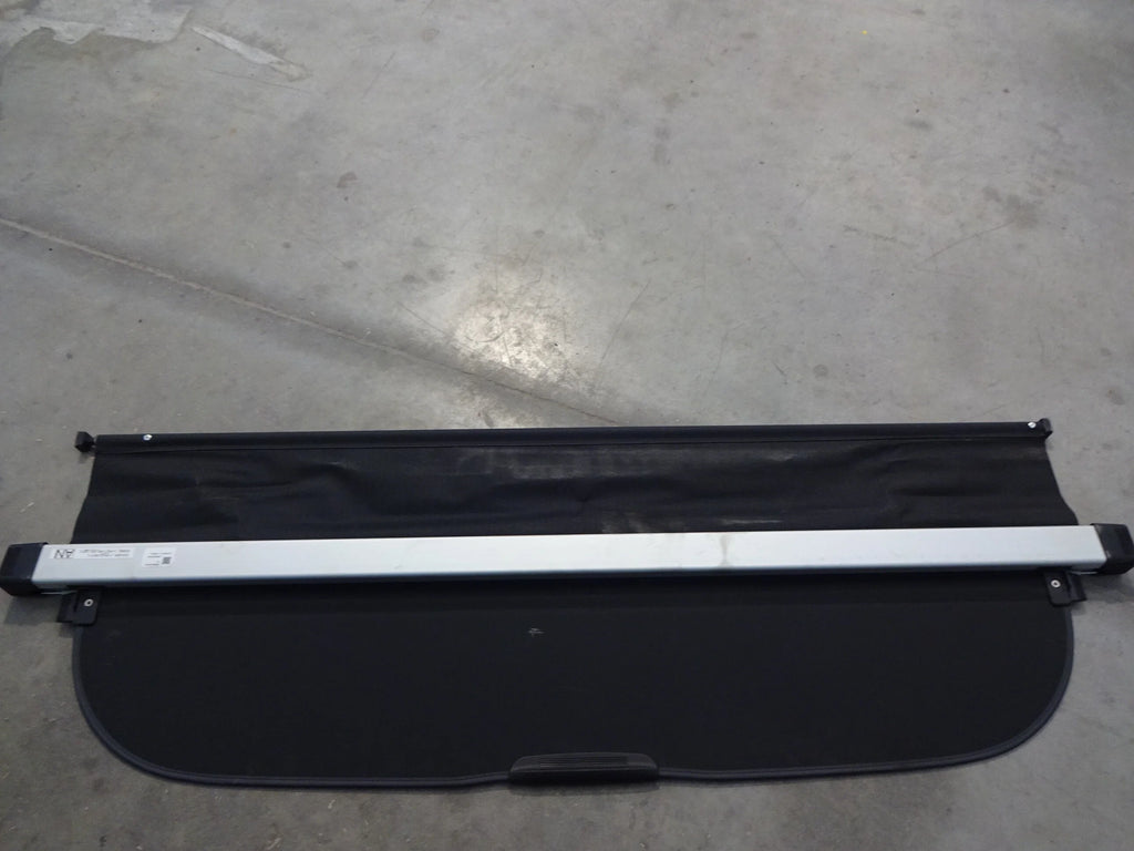 Black Retractable Cargo Cover K1777