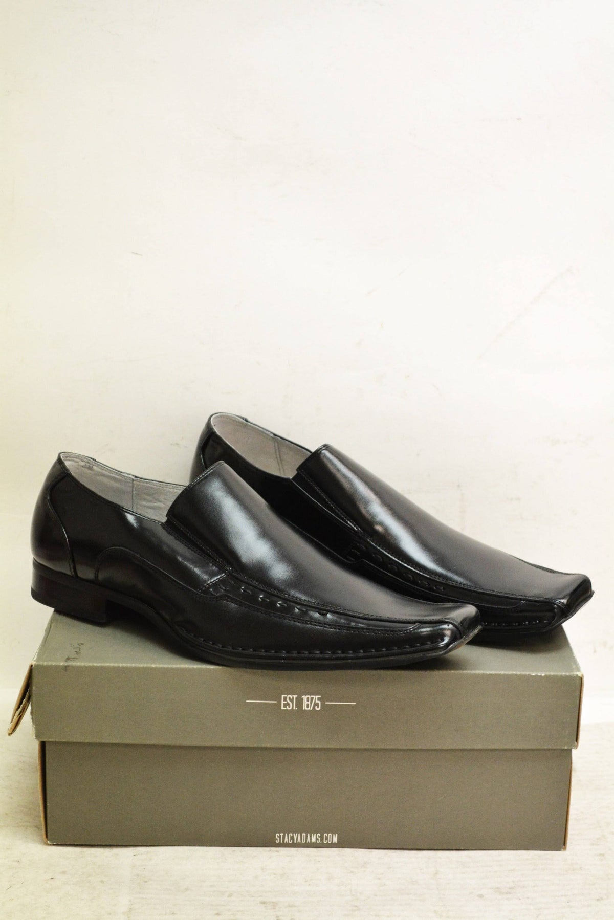 Black Templin Shoes R395329