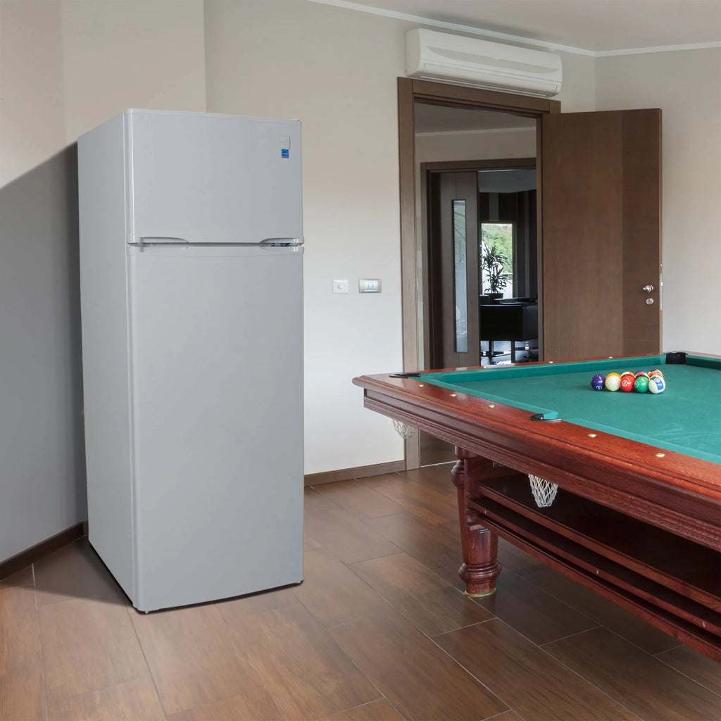 White Top Freezer Refrigerator K892321