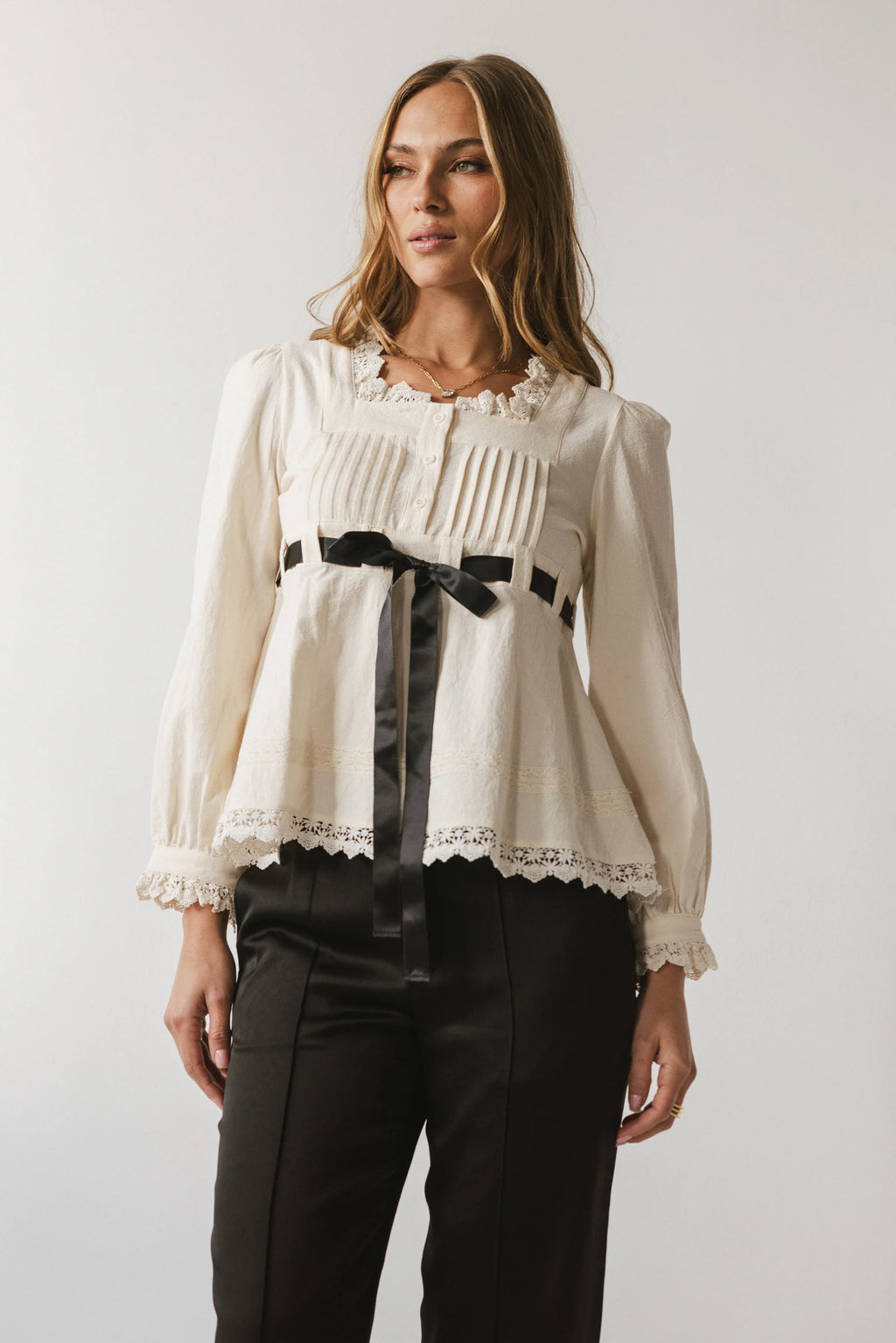 Crochet Blouse N35332