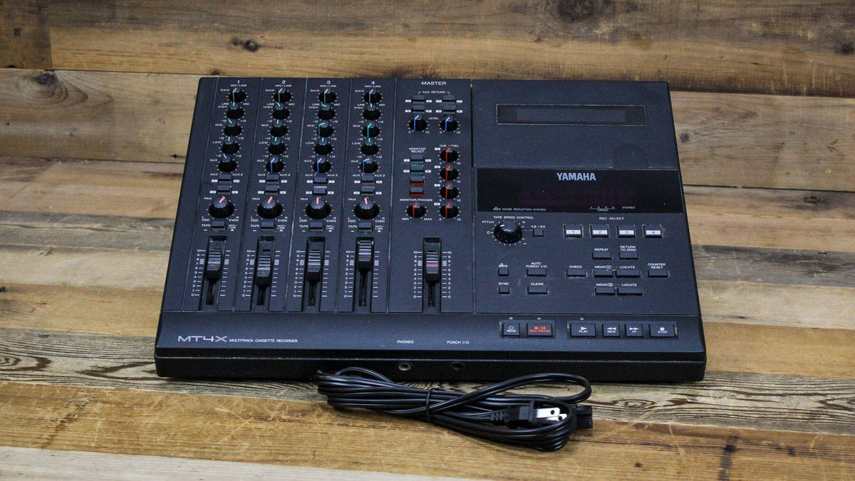 4-Track Cassette Tape Recorder E1517