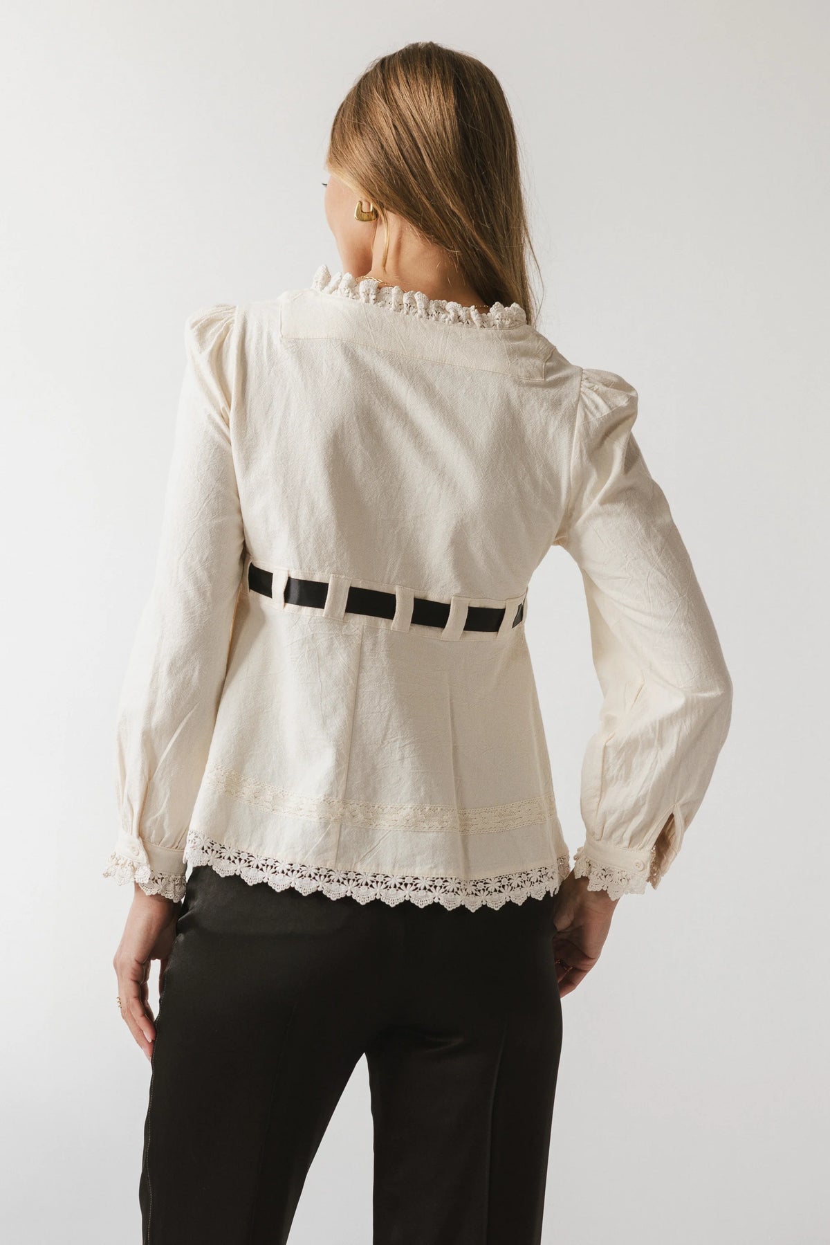 Crochet Blouse N35332