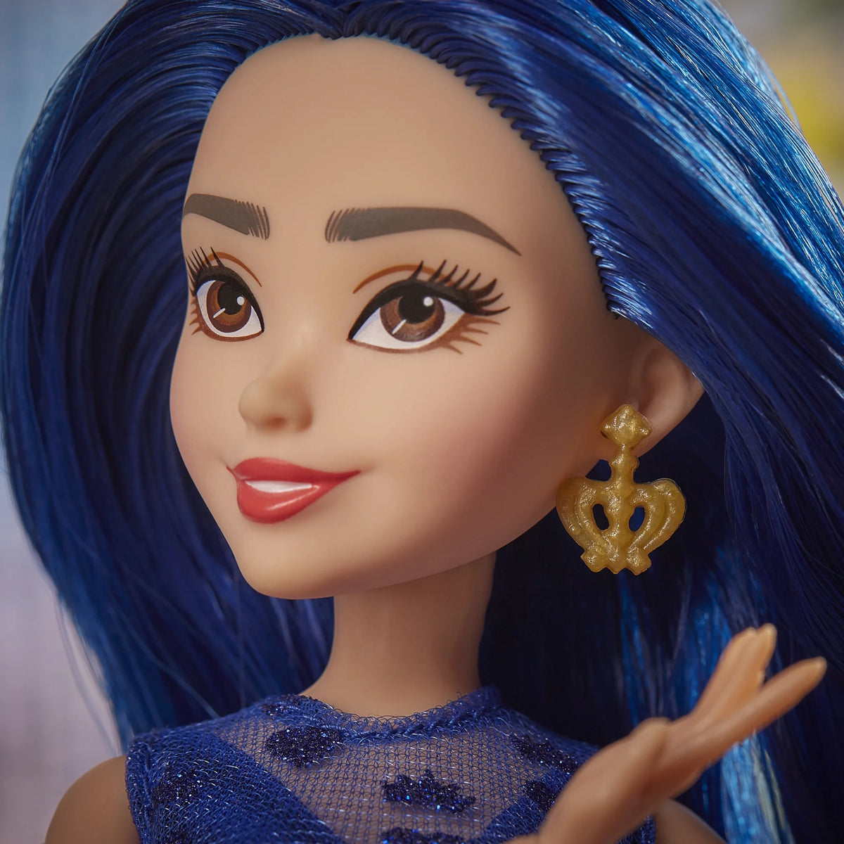 Evie Fashion Doll with Accessories Q936