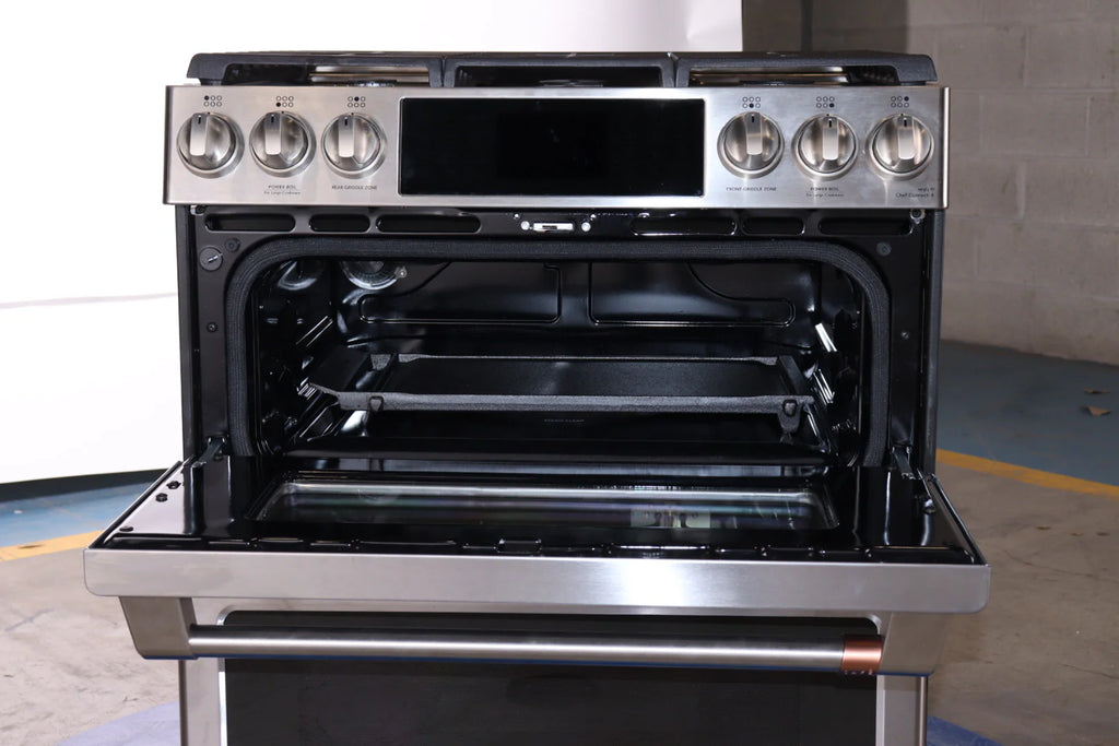 30 In. Slide-In Double-Oven Gas Convection Range Q307449